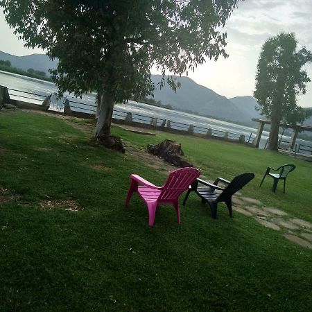 Magia Sul Lago Di Fondi 蒙泰圣比亚焦 外观 照片